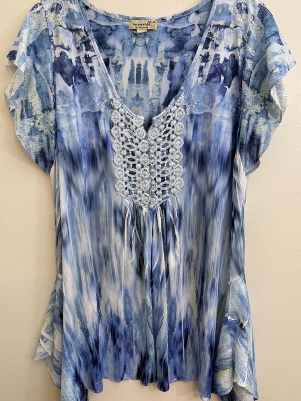 Emerald Blouse Womens XL Blue White Cap Sleeves Lace Buttons Pullover